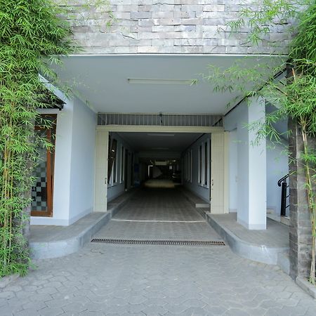 Reddoorz Near Sukajadi Hotel Bandung Bagian luar foto