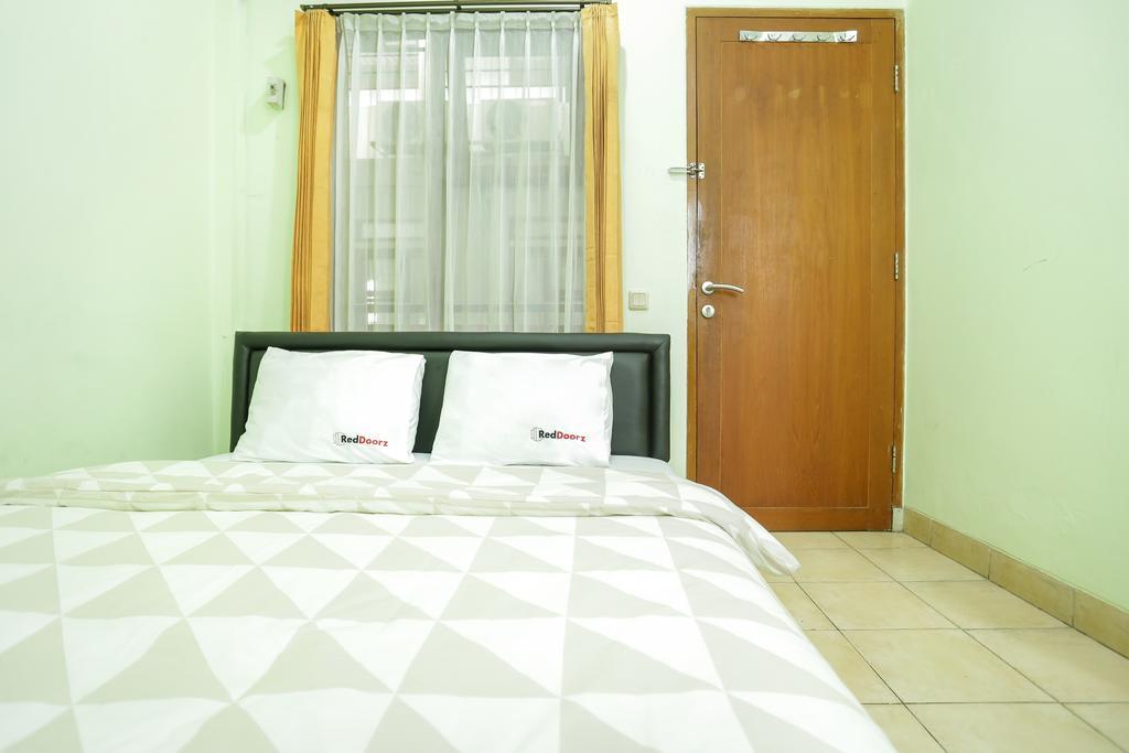 Reddoorz Near Sukajadi Hotel Bandung Bagian luar foto